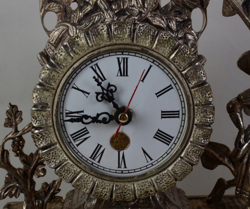 Śliczny wieczny zegar biały brąz Hiszpania 701