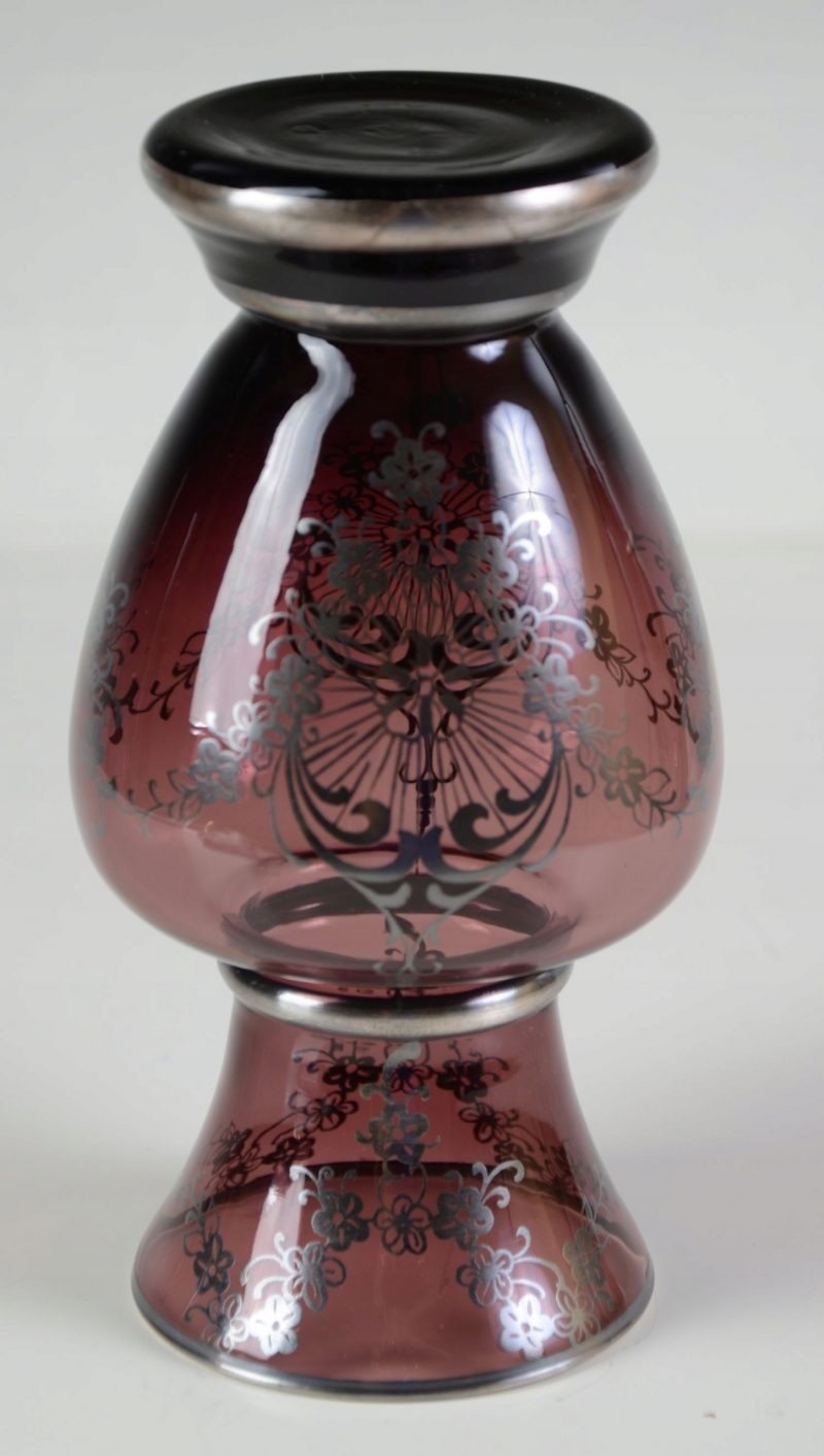 Śliczny szklany flakonik z dekorem Hiszp.- 668
