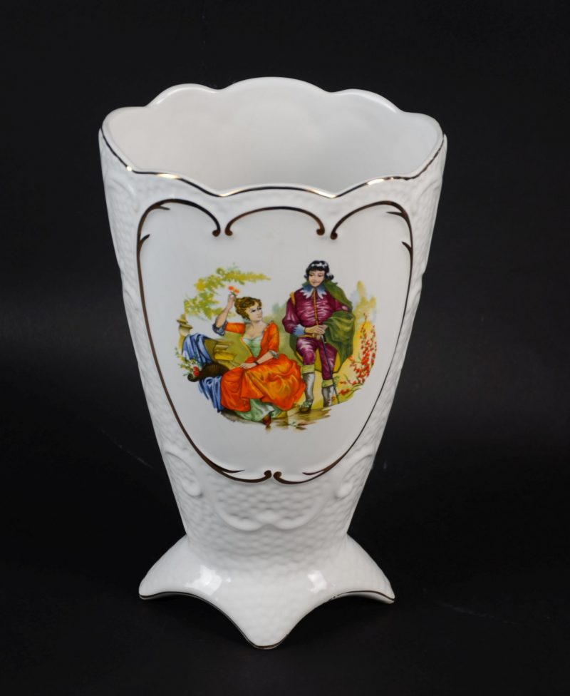 Piękny wazon na kwiaty porcelana Portugalia- 133